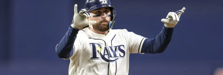 Rays watch Yankees lose, then pad AL East lead with 5th straight win