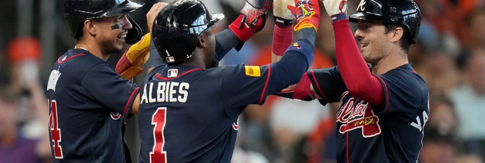 Yaz’s clutch homer helps Braves clinch NL East title