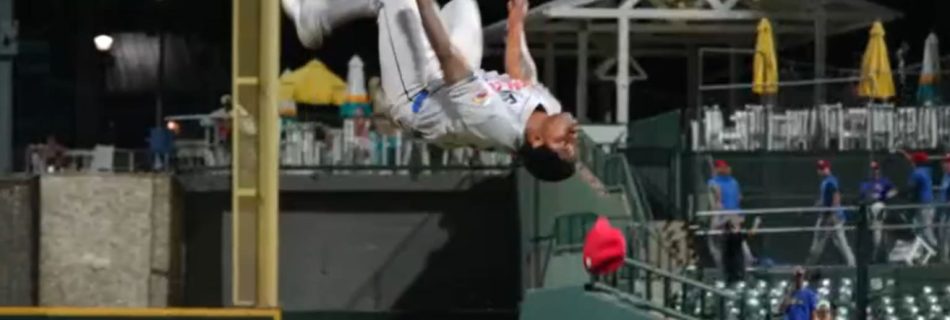 Flip out! Minor Leaguer sends club to Finals, nails perfect backflip