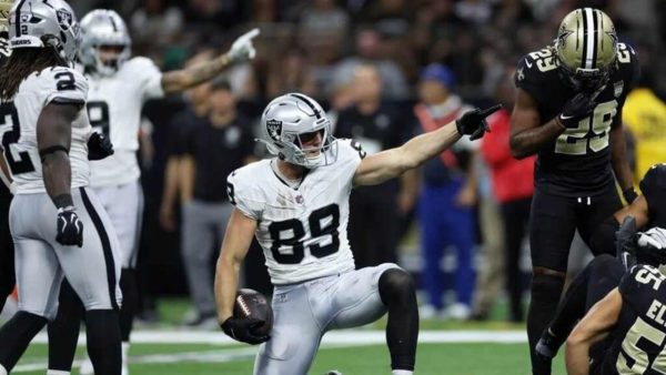 Back from injury, Brock Bowers retakes his place at heart of Raiders offense