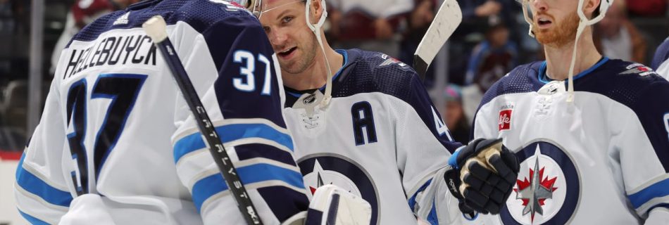 Connor, Jets teammates ‘heartbroken’ by Hellebuyck situation
