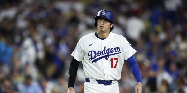 Ohtani singles in first AB off IL as Dodgers near full strength