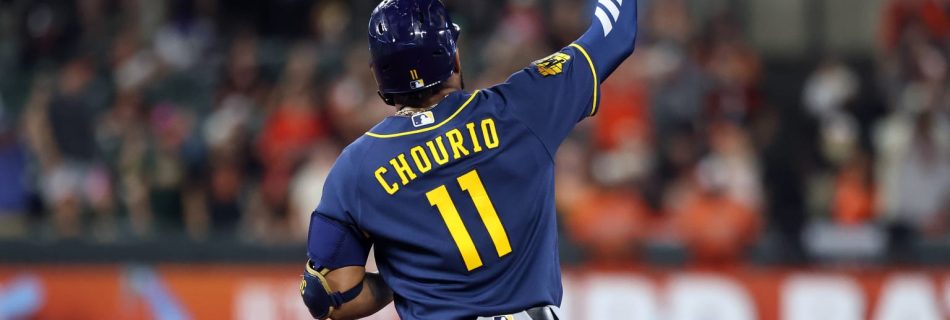Crew works late-inning magic vs. O’s to gain ground on regular-season crown