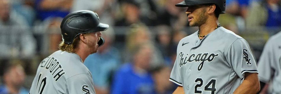 White Sox squander golden chance to tie for Central lead with loss to Royals