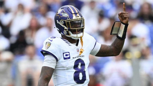 Cowboys defense hopes to stay ‘disciplined’ vs. Lamar Jackson after struggling with mobile QBs