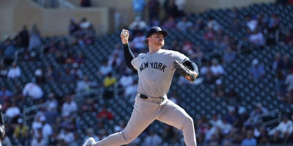 Schmidt back on IL with right biceps injury