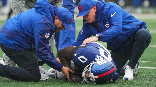 NFL Network: Giants’ Brian Burns believed to have suffered torn ACL in win over Titans NFL Network: Giants’ Brian Burns believed to have suffered torn ACL in win over Titans