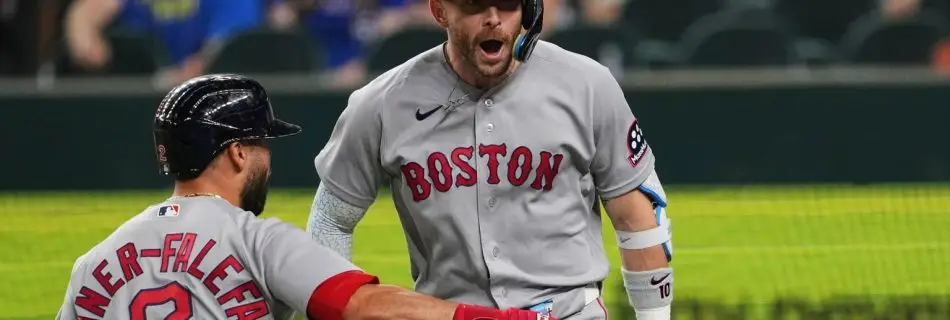 Plot twist! Story’s late-game homer fuels comeback