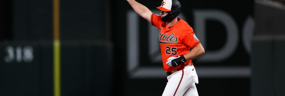 Polar Pete stays ice cold with 40th homer coming as a go-ahead blast