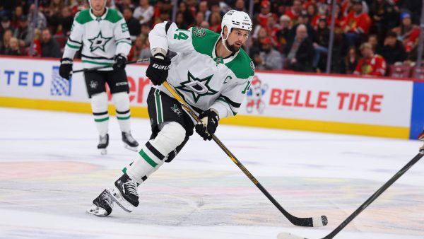 Benn still ‘putting in the work,’ chasing Stanley Cup with Stars