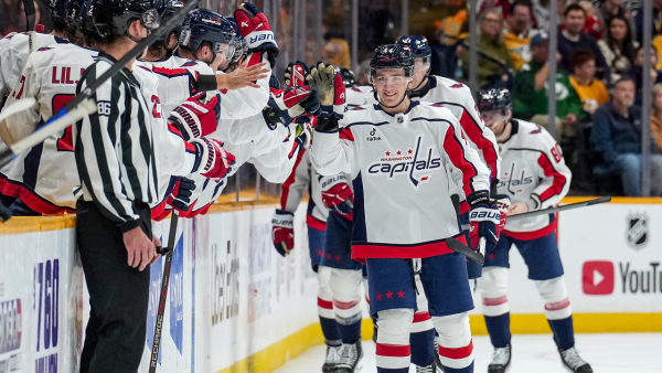 Tuch breaks tie in third, Capitals edge Predators for third straight win Tuch breaks tie in third, Capitals edge Predators for third straight win