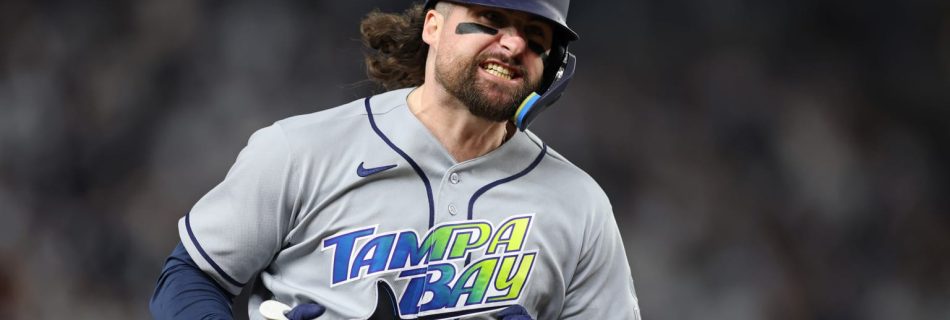 Vilade cracks 1st career playoff HR at the only ballpark it would’ve left