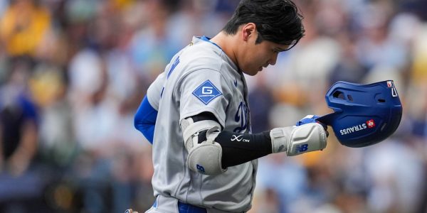 Dodgers to discuss sitting Ohtani for NLCS Game 3 (report)