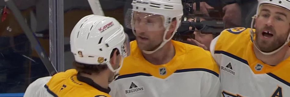 Stamkos lights the lamp on the power play