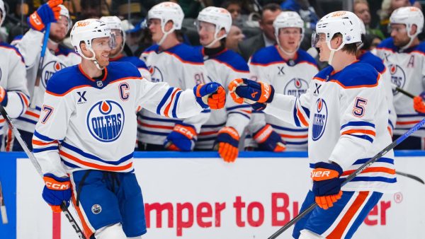 McDavid has five points, Oilers bounce back with nine goals against Canucks McDavid has five points, Oilers bounce back with nine goals against Canucks