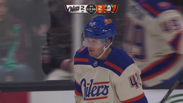 Kapanen nets 100th career goal