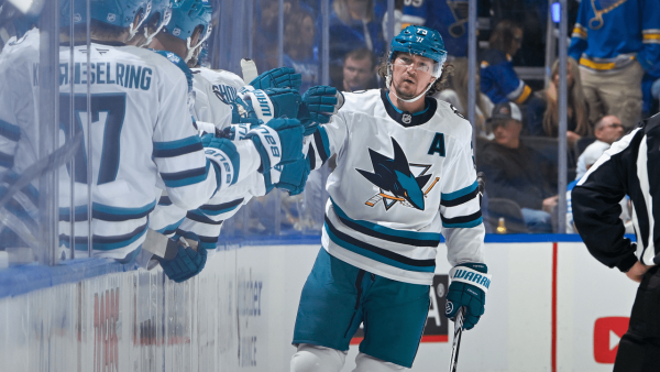 Nurse scores in OT, Sharks defeat Blues Nurse scores in OT, Sharks defeat Blues