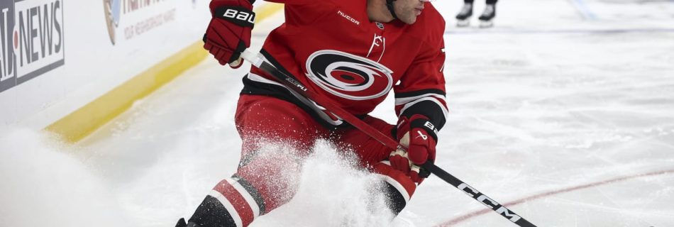Hall week to week for Hurricanes because of upper-body injury