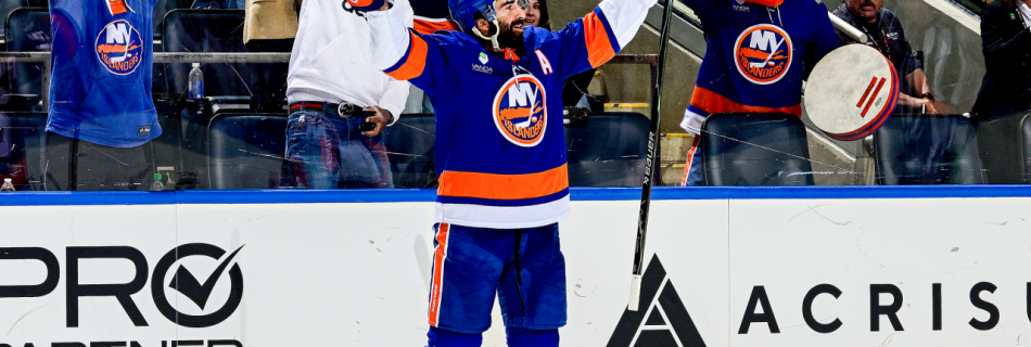 Palmieri scores first two goals of season, Islanders edge Canucks