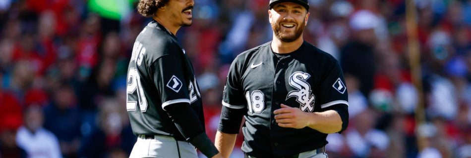 Yet to trail this postseason, White Sox march into Cleveland and claim ALDS Game 1