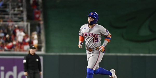 Stay or go? Breaking down Bichette’s upcoming opt-in decision