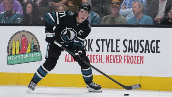 Trophy Tracker: Sharks captain Celebrini early-season favorite to win Hart Trophy Tracker: Sharks captain Celebrini early-season favorite to win Hart