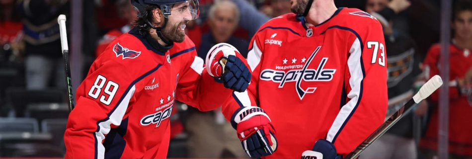 Tuch has two goals, assist, Capitals edge Canadiens in back-and-forth game
