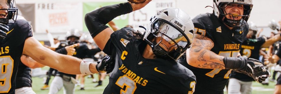 Idaho shocks FCS No. 1 Montana State on final play, 2-point conversion