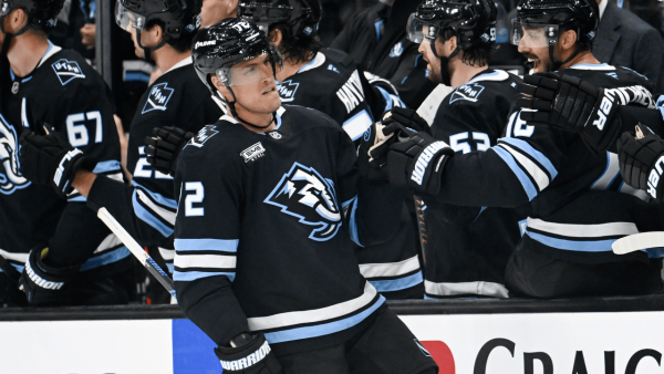 Lee settling in with Mammoth, already making impact on young roster Lee settling in with Mammoth, already making impact on young roster