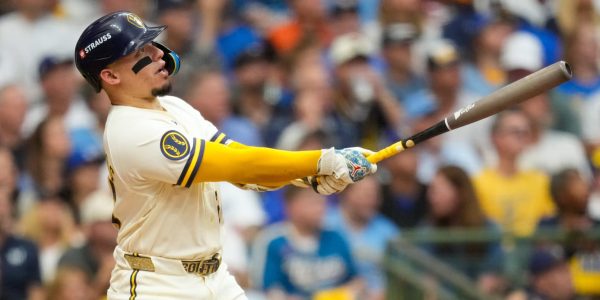 ‘Wild Bill’ takes charge for Brewers with 3 hits, 3 RBIs — and 0 worries about next contract