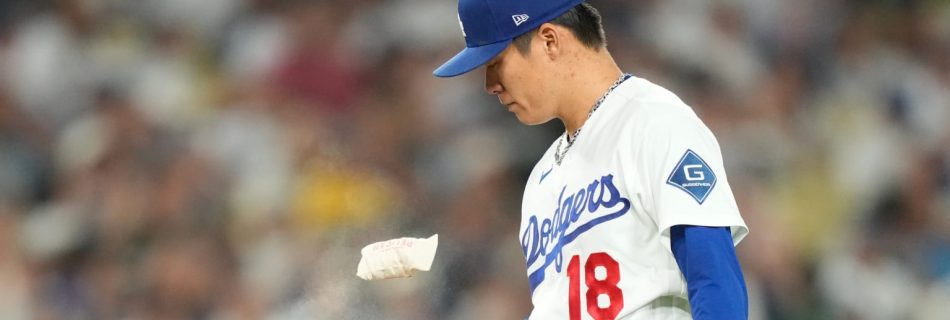 Yamamoto, Sale in rare postseason company ahead of NLDS Game 3 matchup