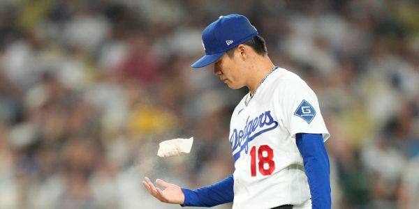 Yamamoto, Sale in rare postseason company ahead of NLDS Game 3 matchup