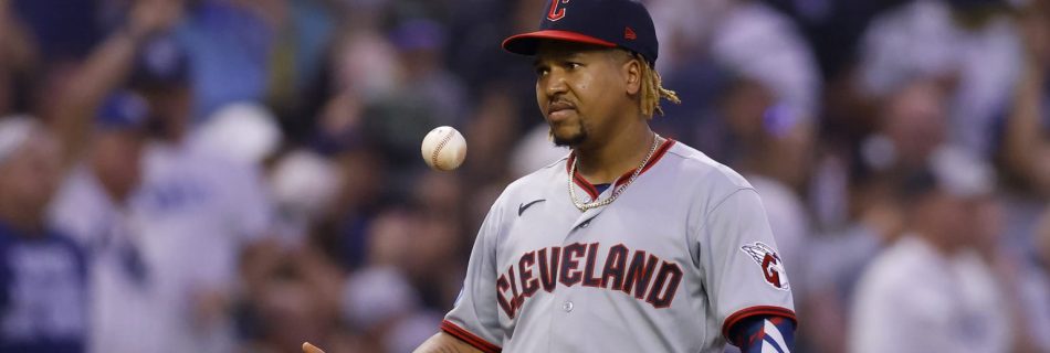 Guards head home with series tied after costly error on Rays’ turf