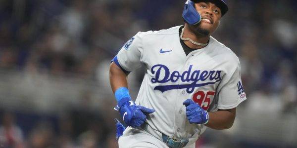 Could this top prospect be a postseason weapon for Dodgers?
