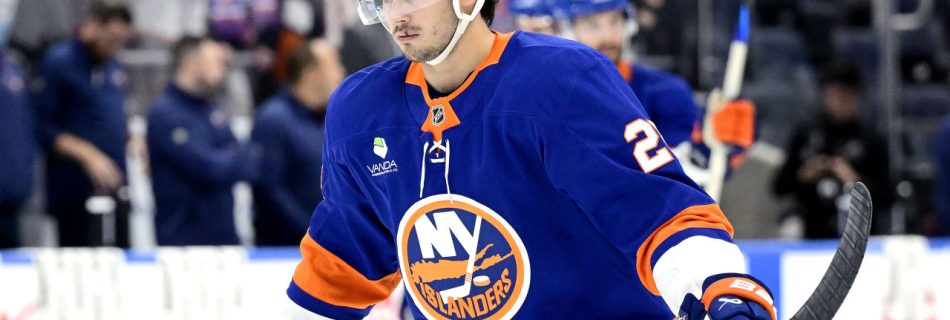 Romanov likely to miss rest of season for Islanders with torn ACL