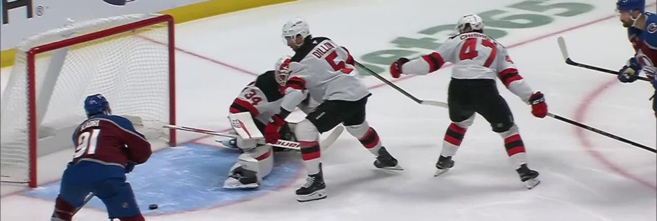 Kadri stakes Avalanche to lead in 3rd