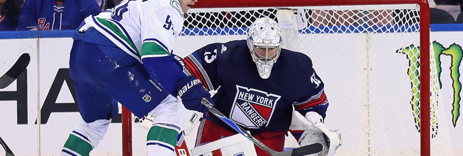 Garand makes 19 saves, Rangers defeat Canucks in first game without Shesterkin