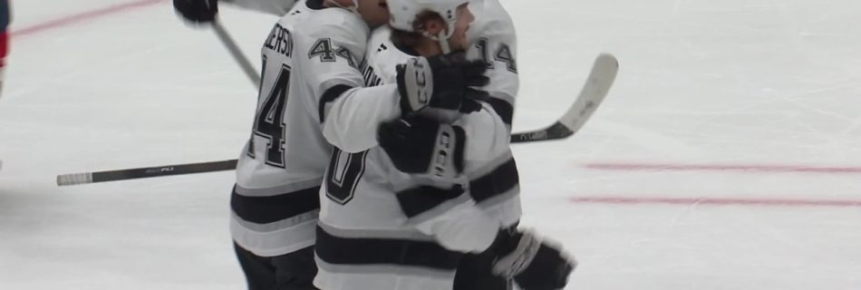 Panarin ties it late in the 1st