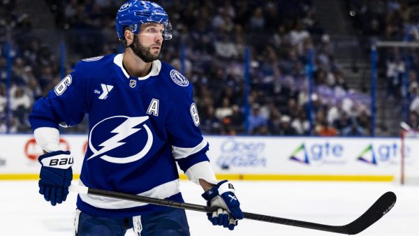 Lightning ‘unequivocally have no intention of trading’ Kucherov, GM says