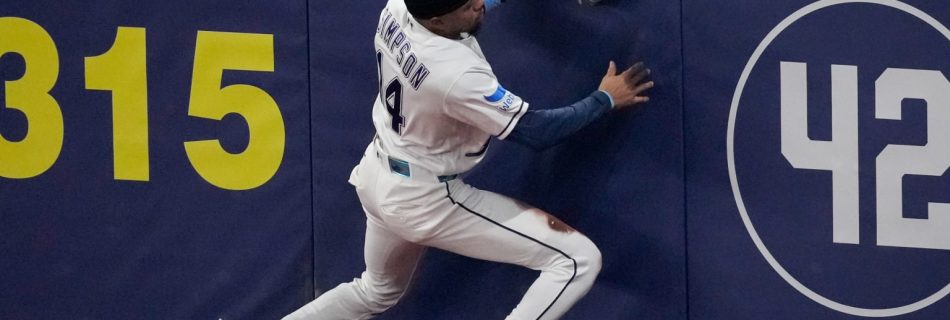 Simpson’s speed actually costs him SB — then enables SPECTACULAR catch