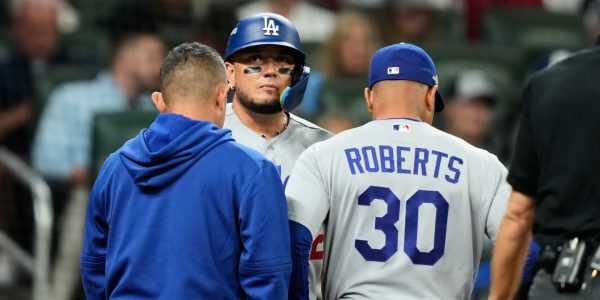 Rojas unavailable in G4 as Dodgers continue to evaluate back injury
