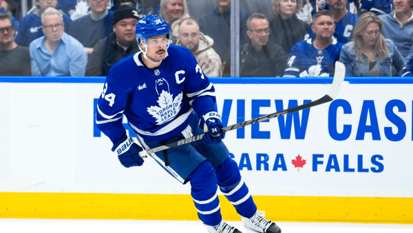 Matthews turning back clock for Maple Leafs
