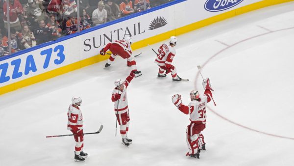 Red Wings defeat Oilers in shootout