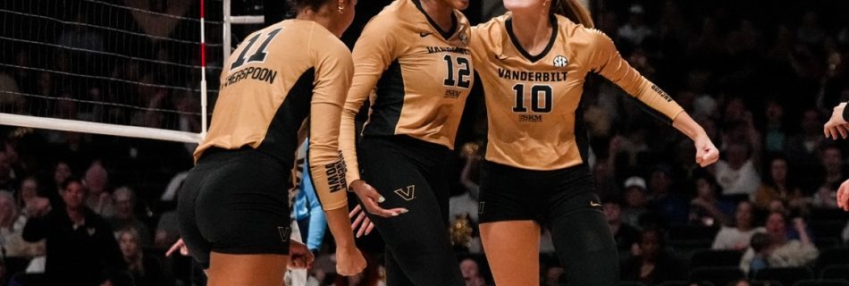 3 ranked SEC volleyball teams fall in wild Sunday
