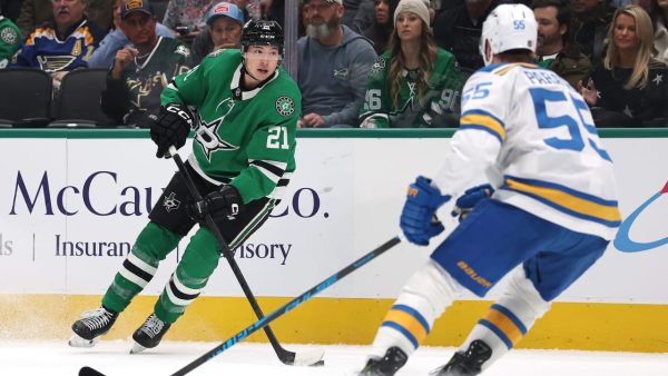 NHL On Tap: Robertson out to help Stars sparkle in opener against Blues