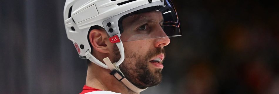 Perron signs one-year, 0,000 contract with Stars