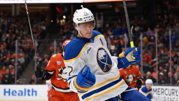 Thompson gets natural hat trick, Sabres use six-goal run to outlast Ducks Thompson gets natural hat trick, Sabres use six-goal run to outlast Ducks