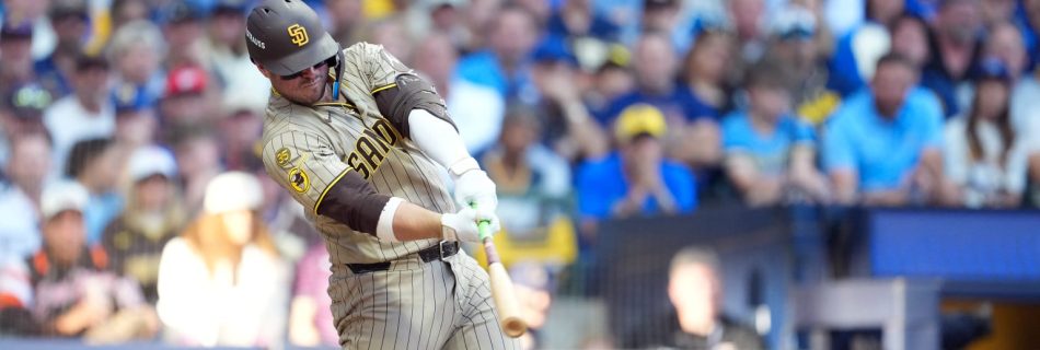 Padres’ inability to add on late bites them in heartbreaking NLDS Game 2 defeat