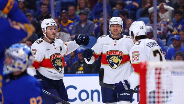 Reinhart converts no-look feed for PPG