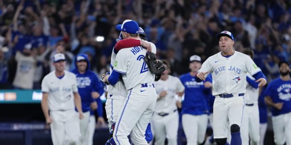 Teams that came back after losing first 2 games